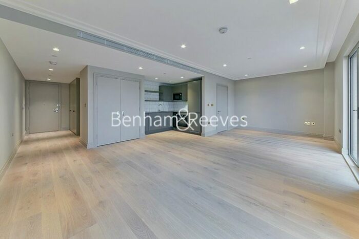 Studio To Rent In Queens Wharf, Hammersmith, W6