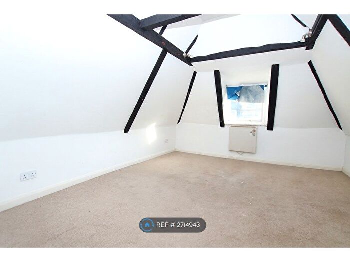 1 Bedroom Flat To Rent In High Street, Maidstone, ME14