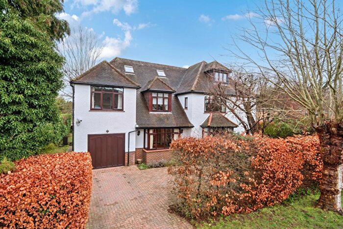 8 Bedroom Detached House For Sale In Horsell, GU21