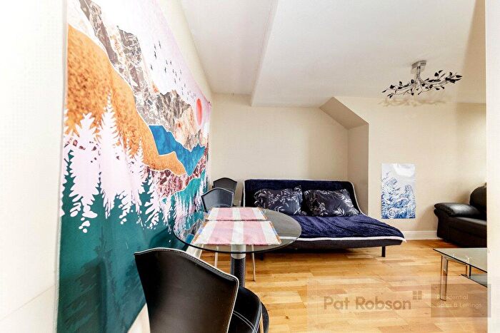 1 Bedroom Apartment To Rent In Osborne Terrace, Jesmond, Newcastle Upon Tyne, NE2