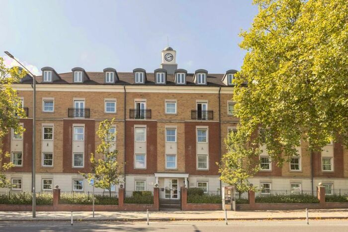 1 Bedroom Flat To Rent In High Road, London, N12