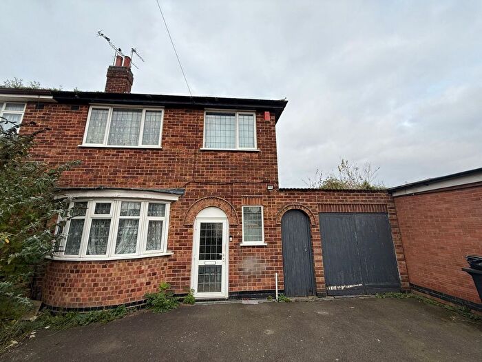 3 Bedroom Semi-Detached House To Rent In Leicester, Leicestershire, LE4