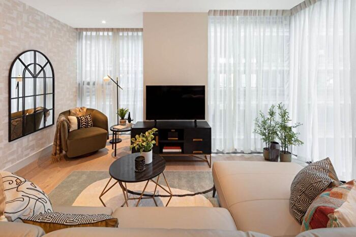 1 Bedroom Flat For Sale In South Quay Plaza, Canary Wharf, E14