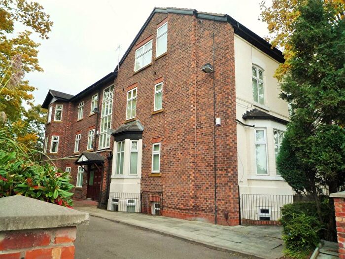 2 Bedroom Flat To Rent In Lowfield Road, Stockport, SK2