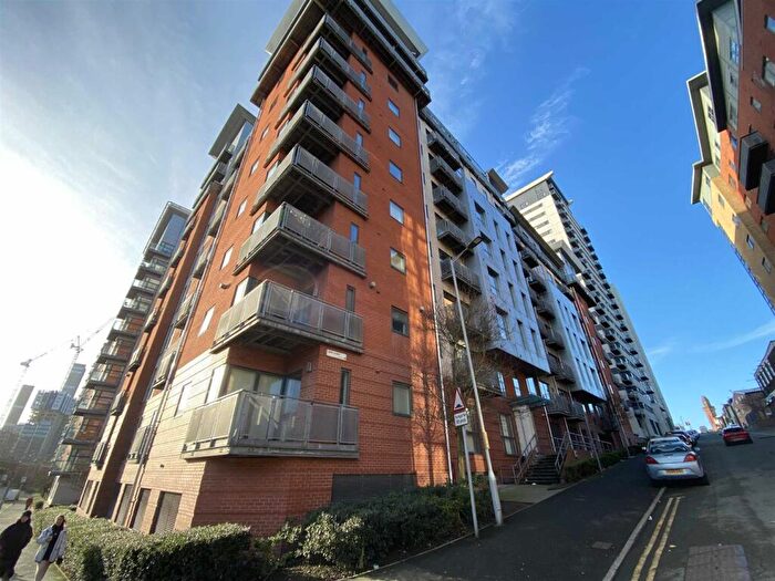 1 Bedroom Apartment For Sale In Melia House, Lord Street, Manchester, M4