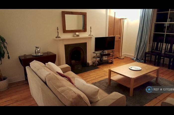 3 Bedroom Flat To Rent In Chester Street, Edinburgh, EH3