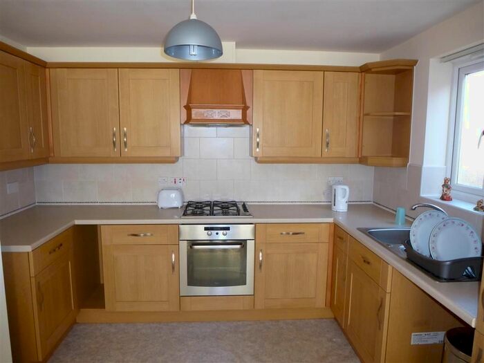 2 Bedroom Flat To Rent In Haverhill Grove, Wombwell, Barnsley, S73