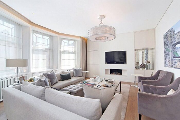 4 Bedroom Flat For Sale In Wynnstay Gardens, London, W8