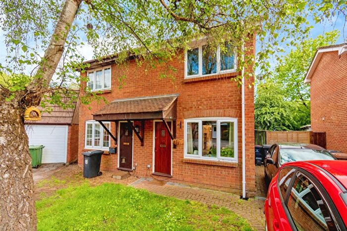 2 Bedroom Semi-detached House For Sale In Warwick Close, Chandler's Ford, Eastleigh, SO53