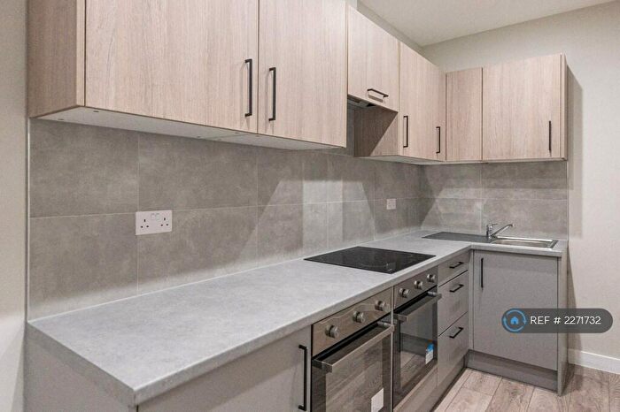 Studio To Rent In London, London, SE14