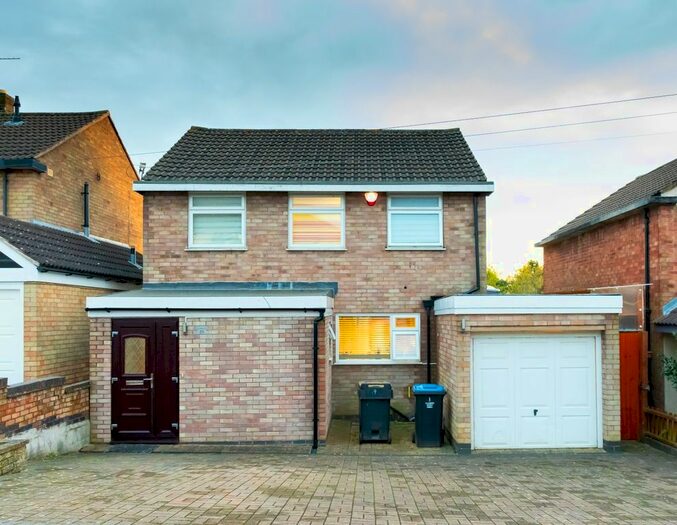 3 Bedroom Detached House To Rent In Forest Rise, Thurnby, LE7