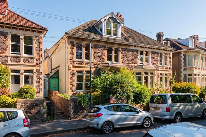 5 Bedroom Semi Detached House For Sale In Maurice Road, Bristol, BS6