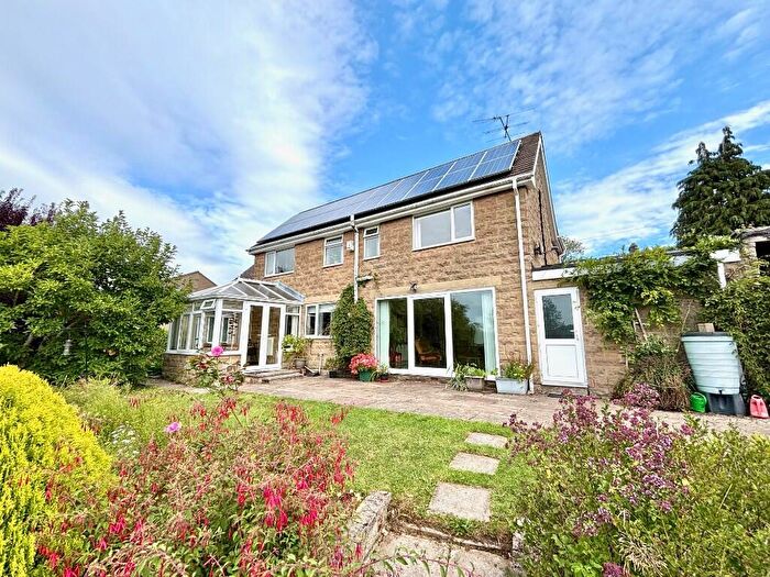 4 Bedroom Detached House For Sale In Greenaway Lane, Matlock, Derbyshire, DE4