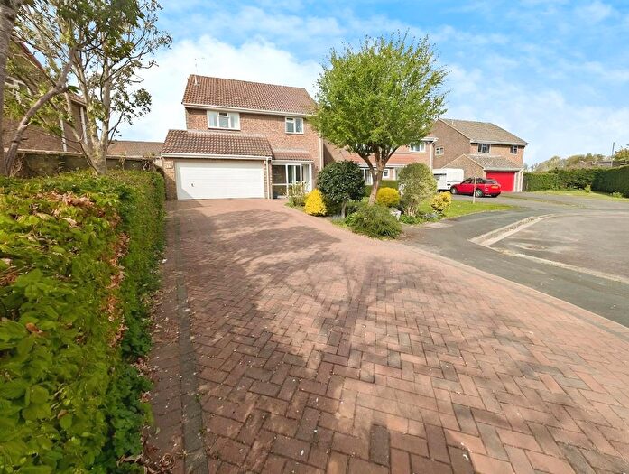 4 Bedroom Detached House For Sale In Wickham Close, Chipping Sodbury, Bristol, BS37