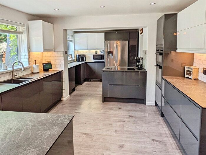 4 Bedroom Detached House For Sale In School Lane, Oswestry, Shropshire, SY11