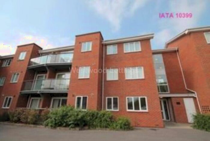 2 Bedroom Flat To Rent In Wessex Court, Sunny Bank, Burslem, Stoke On Trent, ST6