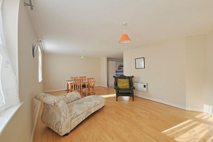 1 Bedroom Flat For Sale In Holden Close, Braintree, CM7