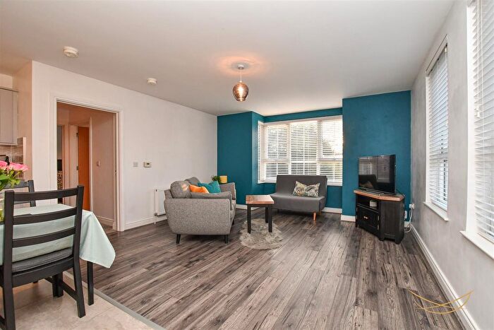 2 Bedroom Flat For Sale In Fairview Farm Road, Ballyclare, BT39