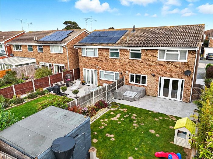 4 Bedroom Semi-Detached House For Sale In Estuary Gardens, Great Wakering, Essex, SS3