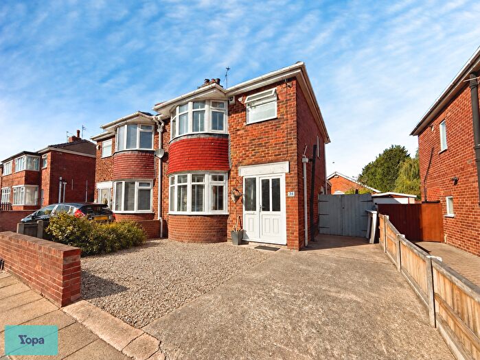 3 Bedroom Semi-Detached House For Sale In Florence Avenue, Doncaster, DN4