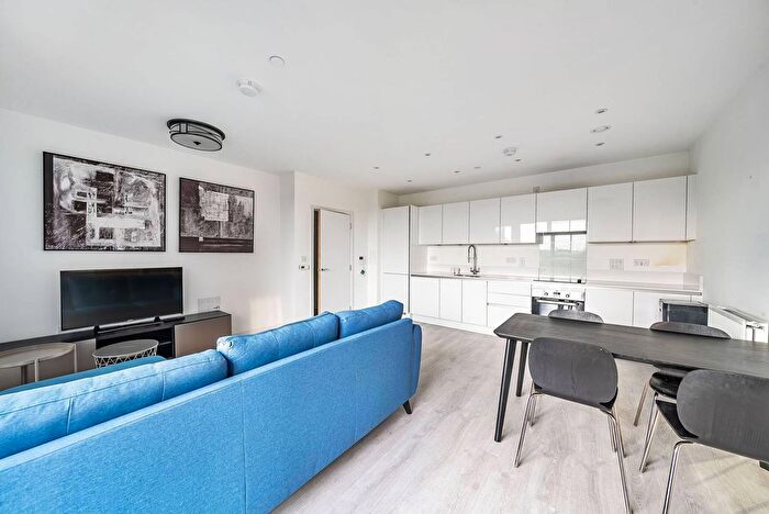 2 Bedroom Flat For Sale In Shearwater Drive, Hendon, London, NW9