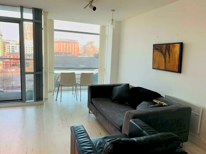 2 Bedroom Flat To Rent In Ingram Street, Leeds, West Yorkshire, LS11