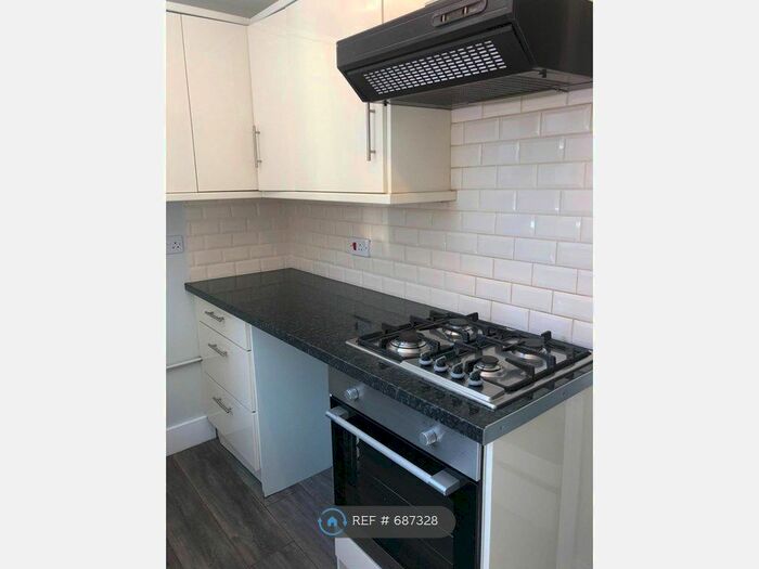 2 Bedroom Flat To Rent In Malpas Road, Brockley, SE4