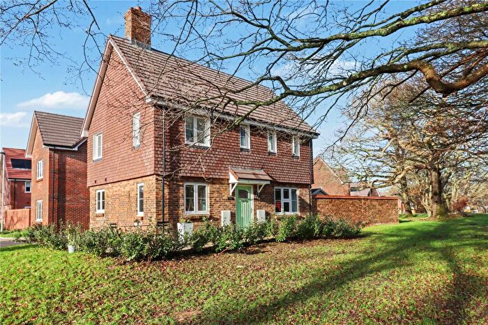 3 Bedroom Detached House For Sale In Reeves Mead, Burgess Hill, RH15