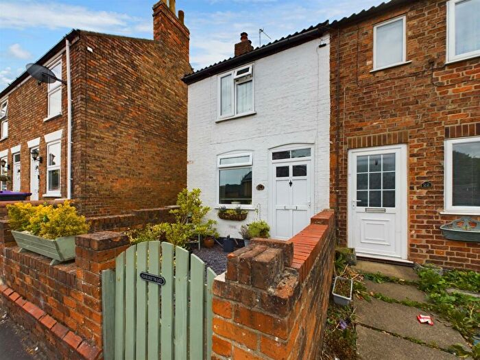 2 Bedroom End Of Terrace House For Sale In Little Lane, Louth, LN11