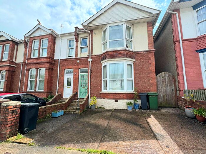 2 Bedroom Flat To Rent In Elmsleigh Road, Paignton, TQ4