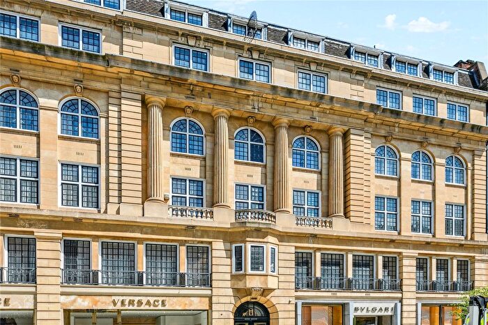3 Bedroom Flat For Sale In Sloane Street, London, SW1X