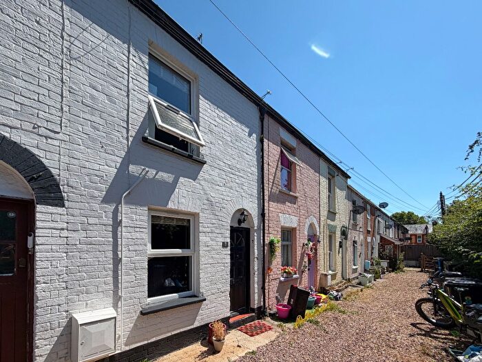 2 Bedroom Terraced House To Rent In Savery Row, Taunton, TA1