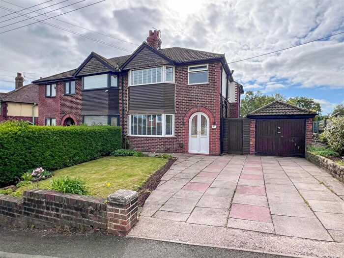 3 Bedroom Semi-Detached House For Sale In Westwood Park Avenue, Leek, ST13