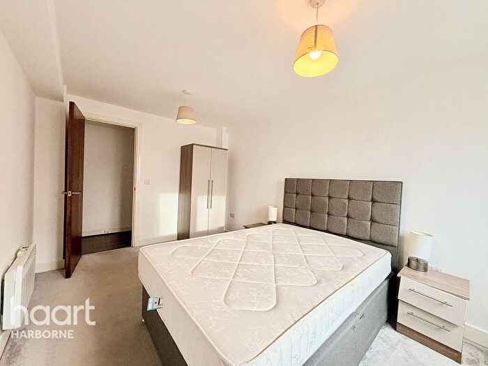 2 Bedroom Apartment To Rent In Cotton Lofts, City Centre, B12
