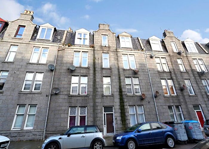 1 Bedroom Flat To Rent In Urquhart Road, Top Floor, AB24