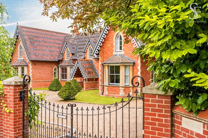 5 Bedroom Detached House For Sale In Ickleton Road, East Challow, OX12