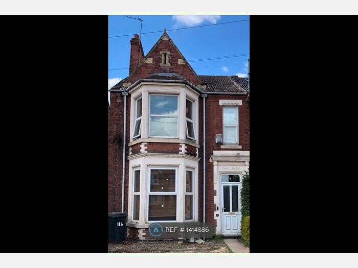 5 Bedroom Semi-Detached House To Rent In Lincoln Road, Peterborough, PE1