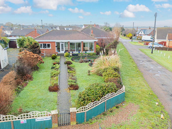 3 Bedroom Detached Bungalow For Sale In The Esplanade, Scratby, NR29