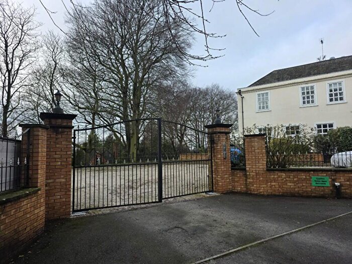 2 Bedroom Flat To Rent In Oak Bank Manor, Crow Hill Rise, Mansfield, Nottinghamshire, NG19