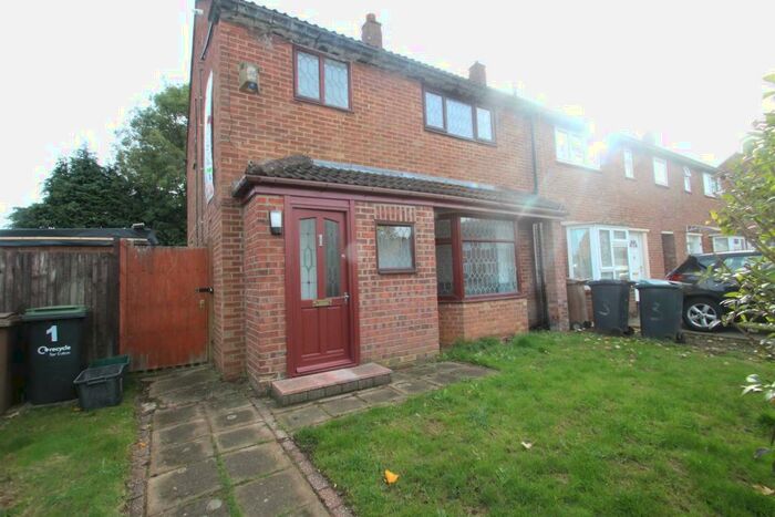 3 Bedroom End Of Terrace House To Rent In Littlefield Road, Luton, LU2