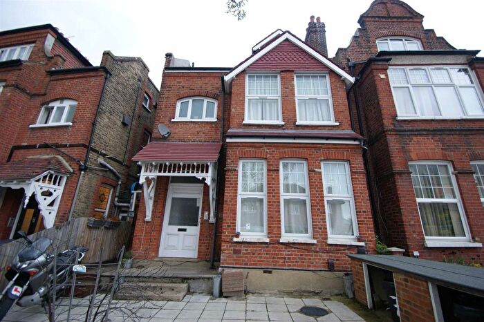 Studio To Rent In Emanuel Avenue, London, W3