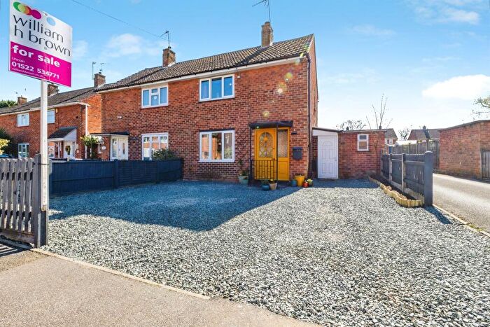 2 Bedroom Semi Detached House For Sale In Larchwood Crescent, Lincoln, LN6