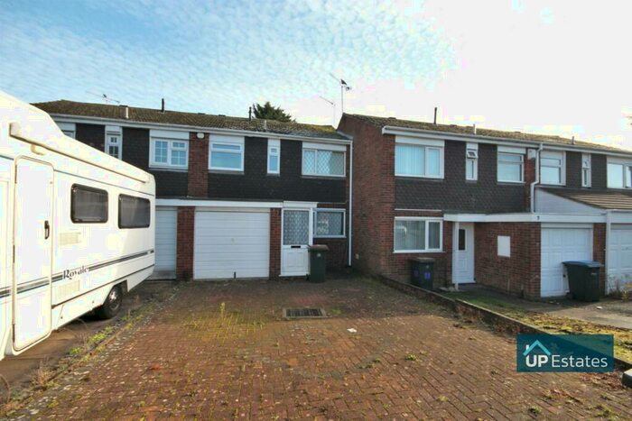 3 Bedroom Terraced House To Rent In Swanage Green, Coventry, CV2
