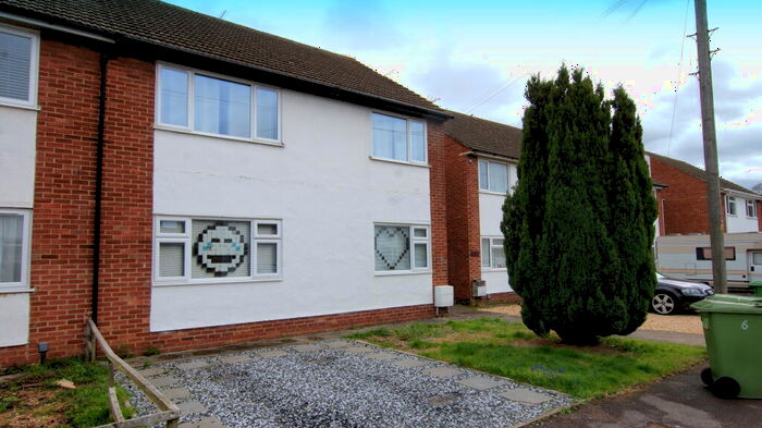 2 Bedroom Flat To Rent In Brockworth, Gloucester, GL3