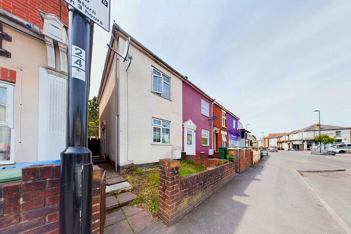 2 Bedroom Semi-Detached House To Rent In Shirley Road, Shirley, Southampton, SO15