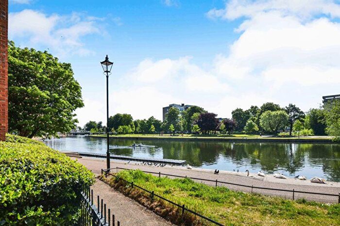 2 Bedroom Apartment To Rent In Heron Quay, Riverside Development, Bedford, MK40