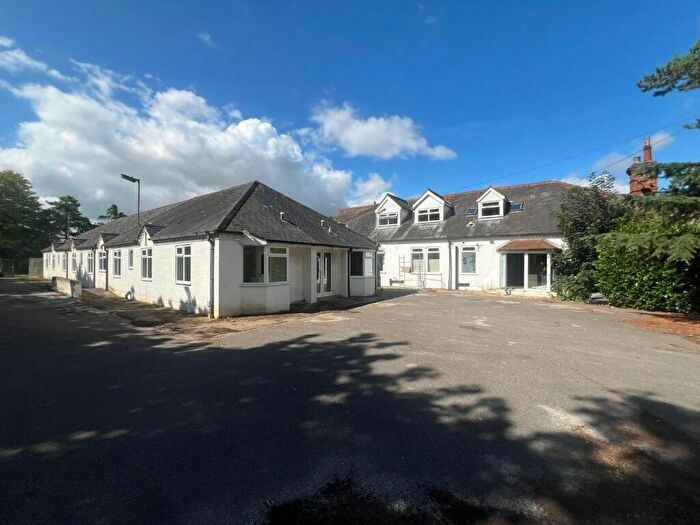 16 Bedroom Detached House To Rent In Hungate Road, Emneth, PE14