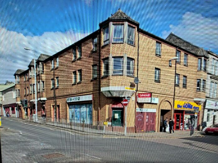 2 Bedroom Flat To Rent In Nicolson Street, Greenock, Inverclyde, PA15