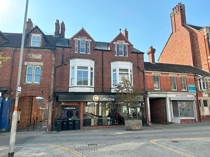 2 Bedroom Flat To Rent In High Street, Rushden, NN10