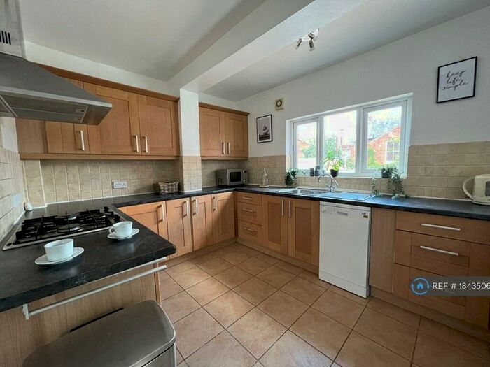 6 Bedroom End Of Terrace House To Rent In Elton Road, Exeter, EX4